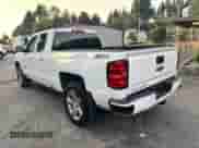 2017 Chevrolet Silverado 1500 LT с VIN 1GCVKREC5HZ404815, выставлен на аукционе Copart как лот 90528105 с пробегом 189 318 миль миль и Чистый • Clean title. История ставок и продаж доступна на DreamBid. Изображение 3.