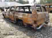 1988 Chevrolet Suburban с VIN 1GNGR26N5JF156172, выставлен на аукционе Copart как лот 74486264 с пробегом Не указан миль и На запчасти • Non repairable. История ставок и продаж доступна на DreamBid. Изображение 2.