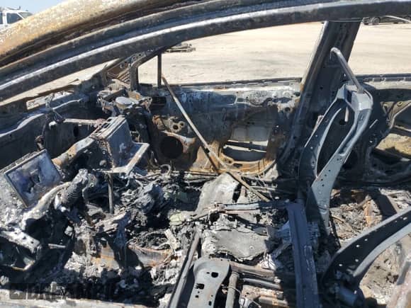 2020 Toyota Corolla XSE с VIN JTDT4RCE0LJ007364, выставлен на аукционе Copart как лот 69653955 с пробегом Не указан миль и На запчасти • Non repairable. История ставок и продаж доступна на DreamBid. Изображение 7.