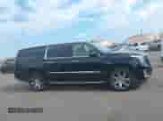 2015 Cadillac Escalade ESV Luxury с VIN 1GYS3SKJ9FR673465, выставлен на аукционе IAAI как лот 42148896 с пробегом 205 093 миль миль и . История ставок и продаж доступна на DreamBid. Изображение 13.