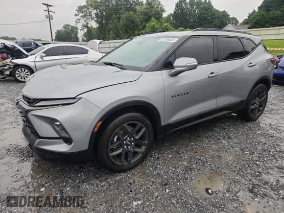 2023 Chevrolet Blazer RS z VIN 3GNKBERS3PS233658, wystawiony jako Copart lot #67798385 z przebiegiem 27 891 mil mil oraz Szkoda całkowita • Salvage title. Historia ofert i sprzedaży dostępna na DreamBid. Obrazek 1.