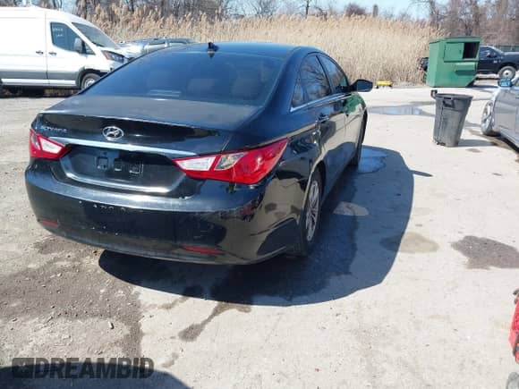 2012 Hyundai Sonata GLS with VIN 5NPEB4AC5CH383232, listed as a IAAI auction lot 41779644 with 148,375 mi miles and . Bid and sale history available at DreamBid. Image 4.