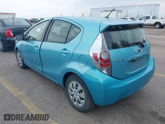 2013 Toyota Prius One z VIN JTDKDTB35D1049040, wystawiony jako IAAI lot #43130782 z przebiegiem 96 170 mil mil oraz . Historia ofert i sprzedaży dostępna na DreamBid. Obrazek 3.