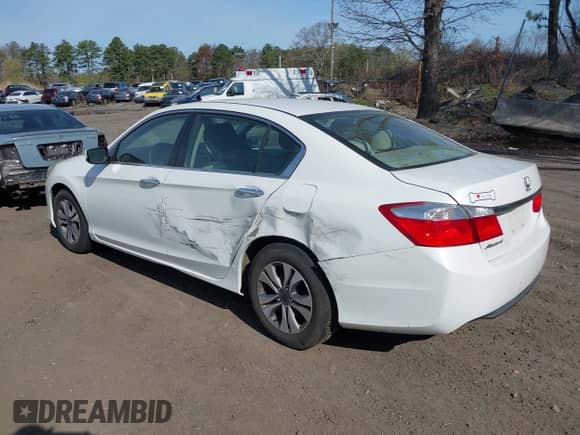 2014 Honda Accord LX z VIN 1HGCR2F34EA282811, wystawiony jako IAAI lot #39199861 z przebiegiem 88 573 mil mil oraz . Historia ofert i sprzedaży dostępna na DreamBid. Obrazek 3.