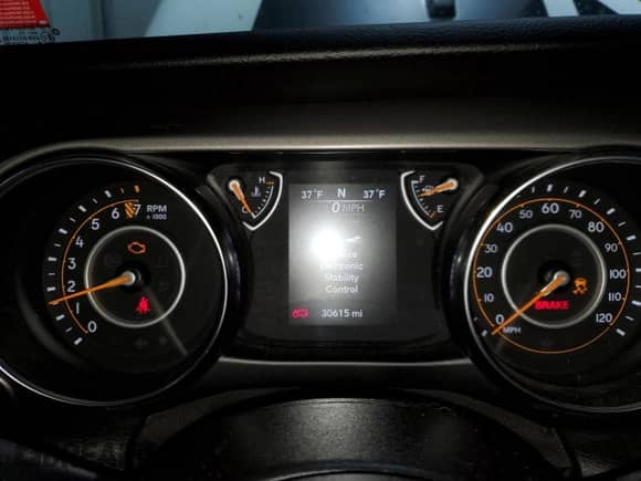 2021 Jeep Wrangler Unlimited Sport с VIN 1C4HJXDG4MW821718, выставлен на аукционе Copart как лот 41956755 с пробегом 30 615 миль миль и Списание • Salvage title. История ставок и продаж доступна на DreamBid. Изображение 9.