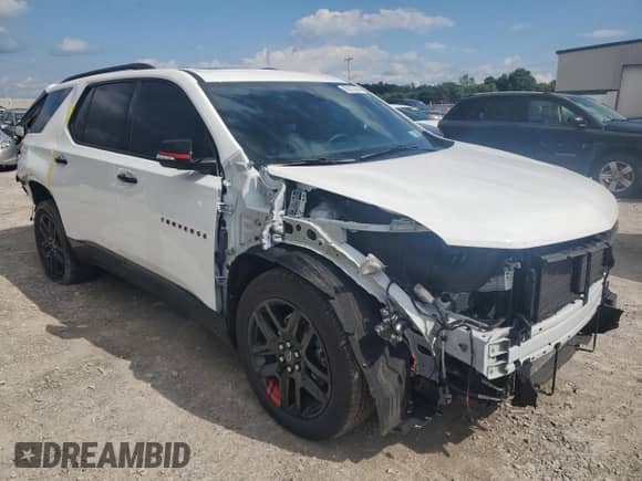 2024 Chevrolet Traverse with VIN 1GNETZKW3RJ136687, listed as a Copart auction lot 66215054 with 3,830 mi miles and Salvage title. Bid and sale history available at DreamBid. Image 4.