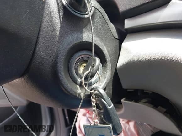 2017 Hyundai Elantra SE z VIN 5NPD84LF4HH146594, wystawiony jako IAAI lot #43242324 z przebiegiem 96 036 mil mil oraz . Historia ofert i sprzedaży dostępna na DreamBid. Obrazek 11.