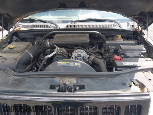 2006 Jeep Commander with VIN 1J8HG48K56C324296, listed as a IAAI auction lot 42735532 with 143,009 mi miles and . Bid and sale history available at DreamBid. Image 10.