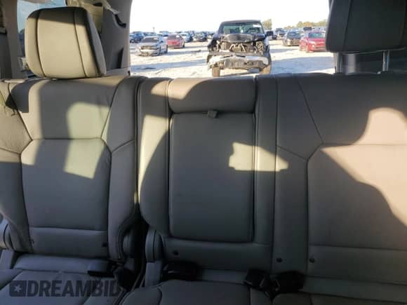 2014 Honda Pilot EX-L with VIN 5FNYF4H56EB015832, listed as a Copart auction lot 81958215 with 231,558 mi miles and Salvage title. Bid and sale history available at DreamBid. Image 10.