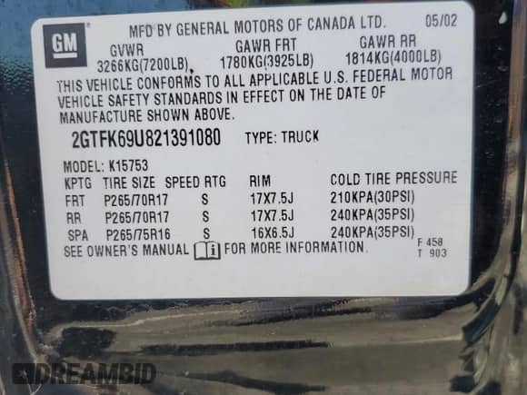 2002 GMC Sierra 1500 Denali z VIN 2GTFK69U821391080, wystawiony jako Copart lot #48396695 z przebiegiem 150 922 mil mil oraz Czysty tytuł • Clean title. Historia ofert i sprzedaży dostępna na DreamBid. Obrazek 13.