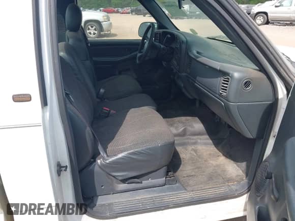 2000 Chevrolet Silverado 1500 с VIN 1GCEC14W4YE188134, выставлен на аукционе IAAI как лот 41994005 с пробегом 206 909 миль миль и . История ставок и продаж доступна на DreamBid. Изображение 5.