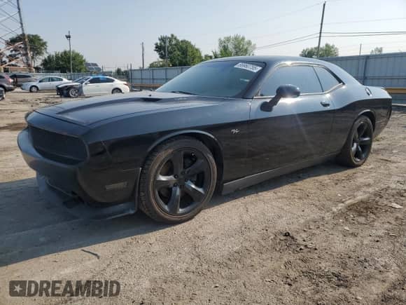 2012 Dodge Challenger R/T with VIN 2C3CDYBT5CH278713, listed as a Copart auction lot 66960755 with 136,551 mi miles and Clean title. Bid and sale history available at DreamBid. Image 1.