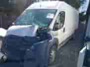 2018 Ram ProMaster Cargo z VIN 3C6URVJG6JE141767, wystawiony jako IAAI lot #41533451 z przebiegiem 92 184 mil mil oraz . Historia ofert i sprzedaży dostępna na DreamBid. Obrazek 18.