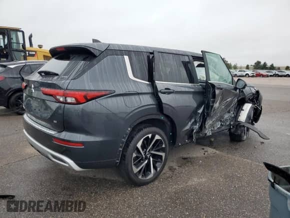 2024 Mitsubishi Outlander SE с VIN JA4J4VA82RZ084738, выставлен на аукционе Copart как лот 86662185 с пробегом 5 997 миль миль и Списание • Salvage title. История ставок и продаж доступна на DreamBid. Изображение 3.