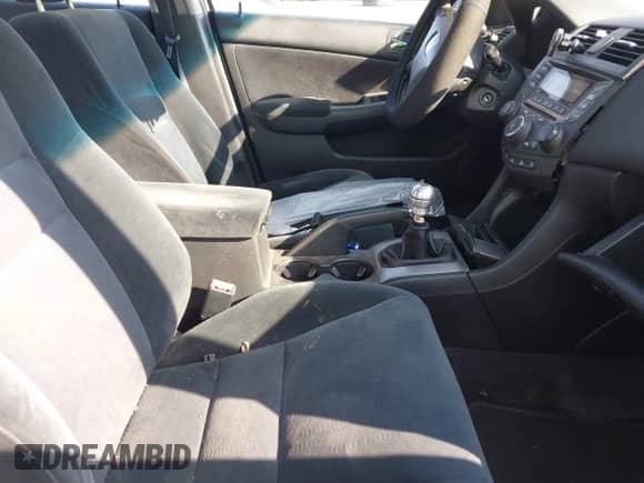 2003 Honda Accord EX z VIN 1HGCM55613A072160, wystawiony jako IAAI lot #41948285 z przebiegiem Nie podano mil oraz . Historia ofert i sprzedaży dostępna na DreamBid. Obrazek 5.