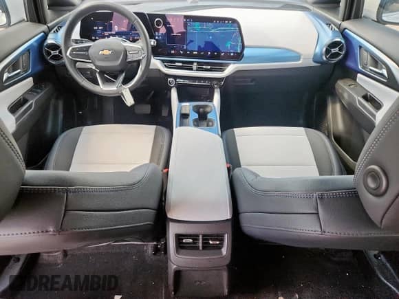 2025 Chevrolet Equinox EV LT z VIN 3GN7DLRP8SS197751, wystawiony jako Copart lot #62191845 z przebiegiem 1 653 mil mil oraz Szkoda całkowita • Salvage title. Historia ofert i sprzedaży dostępna na DreamBid. Obrazek 8.