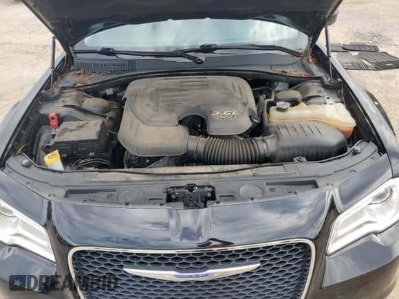 2019 Chrysler 300 Touring L with VIN 2C3CCAAG8KH569042, listed as a Copart auction lot 68284975 with Not provided miles and Salvage title. Bid and sale history available at DreamBid. Image 11.