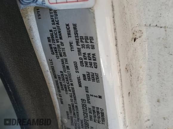 2012 Chevrolet Colorado Work Truck z VIN 1GCESBFE1C8123519, wystawiony jako Copart lot #69971175 z przebiegiem Nie podano mil oraz Szkoda całkowita • Salvage title. Historia ofert i sprzedaży dostępna na DreamBid. Obrazek 12.
