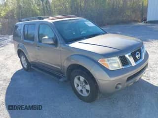 2006 Nissan Pathfinder SE z VIN 5N1AR18U06C634645, wystawiony jako IAAI lot #41854696 z przebiegiem 209 129 mil mil oraz . Historia ofert i sprzedaży dostępna na DreamBid. Obrazek 1.