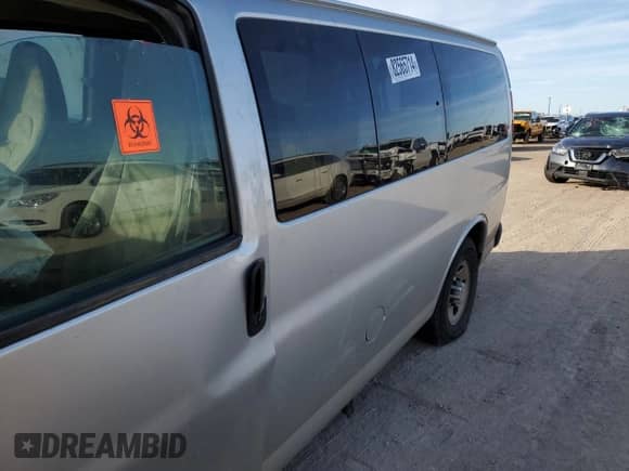2011 Chevrolet Express Passenger 1LS с VIN 1GAWGPFA0B1162893, выставлен на аукционе Copart как лот 82565714 с пробегом Не указан миль и Списание • Salvage title. История ставок и продаж доступна на DreamBid. Изображение 10.