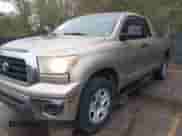 2009 Toyota Tundra с VIN 5TFRU54119X018765, выставлен на аукционе IAAI как лот 43506737 с пробегом 175 897 миль миль и . История ставок и продаж доступна на DreamBid. Изображение 18.