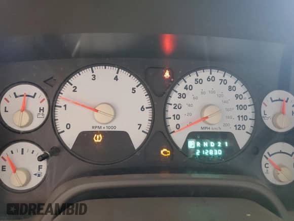 2008 Dodge RAM with VIN 1D3HA18N18J138780, listed as a Copart auction lot 81315565 with 212,830 mi miles and Clean title. Bid and sale history available at DreamBid. Image 9.