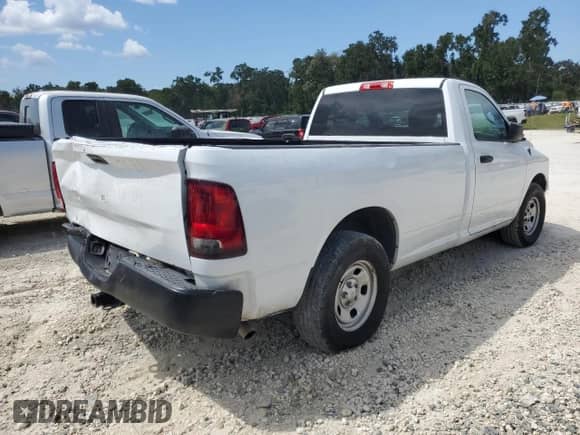 2020 Ram 1500 Tradesman z VIN 3C6JR6DG2LG290088, wystawiony jako Copart lot #80690395 z przebiegiem 155 846 mil mil oraz Czysty tytuł • Clean title. Historia ofert i sprzedaży dostępna na DreamBid. Obrazek 3.