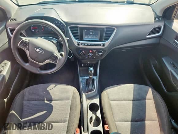 2021 Hyundai Accent SE z VIN 3KPC24A6XME133718, wystawiony jako Copart lot #84025465 z przebiegiem 125 820 mil mil oraz Szkoda całkowita • Salvage title. Historia ofert i sprzedaży dostępna na DreamBid. Obrazek 8.