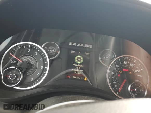 2023 Ram 1500 Big Horn z VIN 1C6RREBG4PN608354, wystawiony jako Copart lot #65951834 z przebiegiem 39 841 mil mil oraz Szkoda całkowita • Salvage title. Historia ofert i sprzedaży dostępna na DreamBid. Obrazek 9.