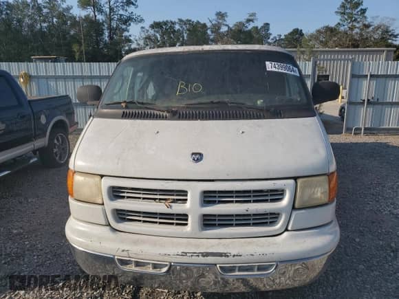 2002 Dodge Passenger with VIN 2B5WB35Z32K131768, listed as a Copart auction lot 74399064 with 161,341 mi miles and Salvage title. Bid and sale history available at DreamBid. Image 5.
