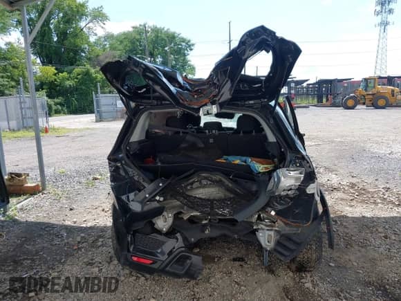 2021 Mitsubishi Outlander ES z VIN JA4APUAU5MU001887, wystawiony jako IAAI lot #39914705 z przebiegiem Nie podano mil oraz . Historia ofert i sprzedaży dostępna na DreamBid. Obrazek 17.