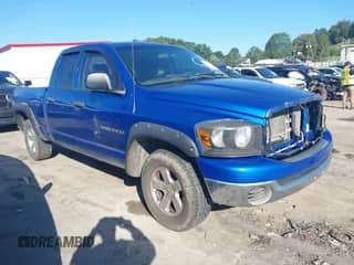 2007 Dodge 1500 SLT with VIN 1D7HU18277S201417, listed as a IAAI auction lot 42973195 with 211,758 mi miles and . Bid and sale history available at DreamBid. Image 1.