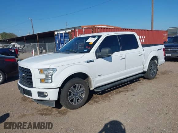 2017 Ford F-150 XLT z VIN 1FTEW1CP7HKC23929, wystawiony jako IAAI lot #43463704 z przebiegiem 114 618 mil mil oraz . Historia ofert i sprzedaży dostępna na DreamBid. Obrazek 17.