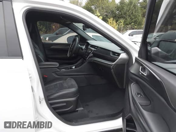 2024 Jeep Grand Cherokee Altitude with VIN 1C4RJKAG2R8560399, listed as a IAAI auction lot 43522932 with 50,324 mi miles and . Bid and sale history available at DreamBid. Image 5.