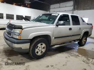 2005 Chevrolet Avalanche Z71 с VIN 3GNEK12Z45G106995, выставлен на аукционе Copart как лот 66574805 с пробегом 198 229 миль миль и Чистый • Clean title. История ставок и продаж доступна на DreamBid. Изображение 1.