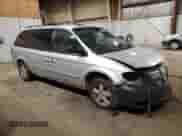 2007 Dodge Grand Caravan SXT with VIN 2D4GP44L07R140719, listed as a Copart auction lot 81988635 with 242,874 mi miles and Salvage title. Bid and sale history available at DreamBid. Image 4.