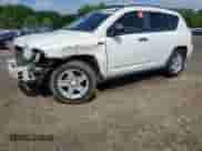 2007 Jeep Compass Sport with VIN 1J8FT47W07D107774, listed as a Copart auction lot 56740335 with 218,850 mi miles and Salvage title. Bid and sale history available at DreamBid. Image 1.