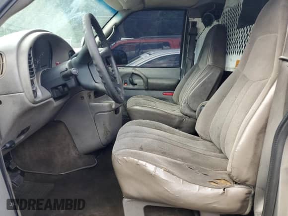 2004 Chevrolet Astro with VIN 1GNEL19X94B110114, listed as a Copart auction lot 69911655 with Not provided miles and Salvage title. Bid and sale history available at DreamBid. Image 7.
