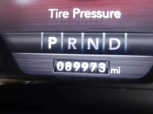 2019 Ram 1500 Laramie z VIN 1C6SRFJT4KN712017, wystawiony jako IAAI lot #42710959 z przebiegiem 89 973 mil mil oraz . Historia ofert i sprzedaży dostępna na DreamBid. Obrazek 16.