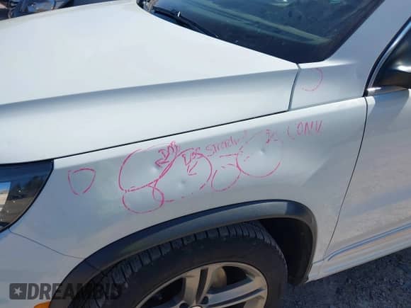 2017 Volkswagen Tiguan Sport с VIN WVGUV7AX2HW509048, выставлен на аукционе IAAI как лот 42781032 с пробегом 91 546 миль миль и . История ставок и продаж доступна на DreamBid. Изображение 6.