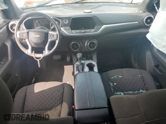 2022 Chevrolet Blazer LT z VIN 3GNKBCR40NS134427, wystawiony jako Copart lot #69499025 z przebiegiem 25 928 mil mil oraz Szkoda całkowita • Salvage title. Historia ofert i sprzedaży dostępna na DreamBid. Obrazek 8.