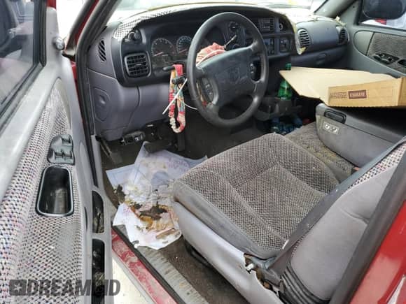 1998 Dodge 1500 с VIN 3B7HC12Y8WG113847, выставлен на аукционе Copart как лот 75344174 с пробегом Не указан миль и Списание • Salvage title. История ставок и продаж доступна на DreamBid. Изображение 8.