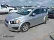 2014 Chevrolet Sonic LT с VIN 1G1JC6SH9E4108658, выставлен на аукционе IAAI как лот 42551164 с пробегом 131 401 миль миль и . История ставок и продаж доступна на DreamBid. Изображение 17.