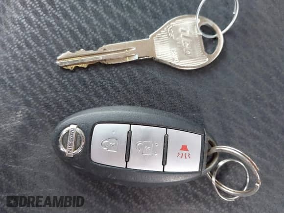 2013 Nissan Pathfinder Platinum with VIN 5N1AR2MN8DC611132, listed as a IAAI auction lot 41577473 with 119,497 mi miles and . Bid and sale history available at DreamBid. Image 11.