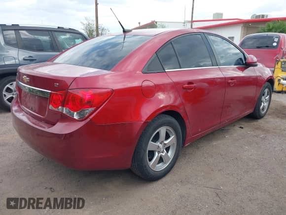 2013 Chevrolet Cruze 1LT z VIN 1G1PC5SB1D7269678, wystawiony jako IAAI lot #43396426 z przebiegiem 171 016 mil mil oraz . Historia ofert i sprzedaży dostępna na DreamBid. Obrazek 4.