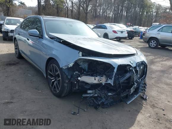 2023 BMW 7 Series 760i xDrive with VIN WBA33EJ06PCL84520, listed as a IAAI auction lot 41556566 with 20,617 mi miles and . Bid and sale history available at DreamBid. Image 1.