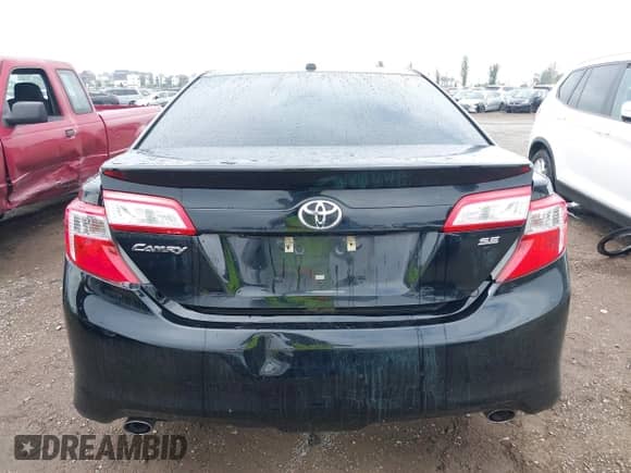 2014 Toyota Camry SE с VIN 4T1BK1FK9EU547829, выставлен на аукционе IAAI как лот 43096639 с пробегом 197 804 миль миль и . История ставок и продаж доступна на DreamBid. Изображение 16.