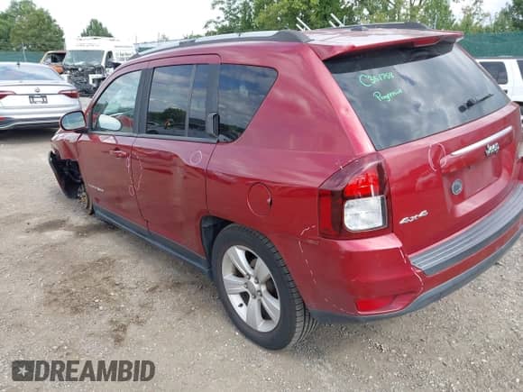 2015 Jeep Compass High Altitude с VIN 1C4NJDEBXFD333215, выставлен на аукционе IAAI как лот 43109330 с пробегом 134 246 миль миль и . История ставок и продаж доступна на DreamBid. Изображение 3.