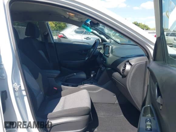 2019 Hyundai Kona SEL с VIN KM8K2CAA0KU376006, выставлен на аукционе IAAI как лот 43225628 с пробегом 32 867 миль миль и . История ставок и продаж доступна на DreamBid. Изображение 5.