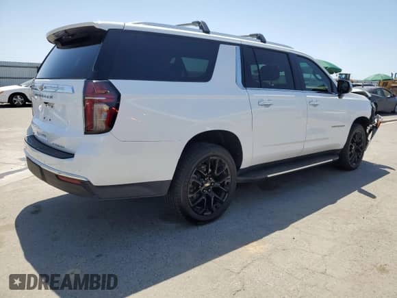 2022 Chevrolet Suburban Premier with VIN 1GNSKFKTXNR242544, listed as a Copart auction lot 58444605 with 49,238 mi miles and Salvage title. Bid and sale history available at DreamBid. Image 3.